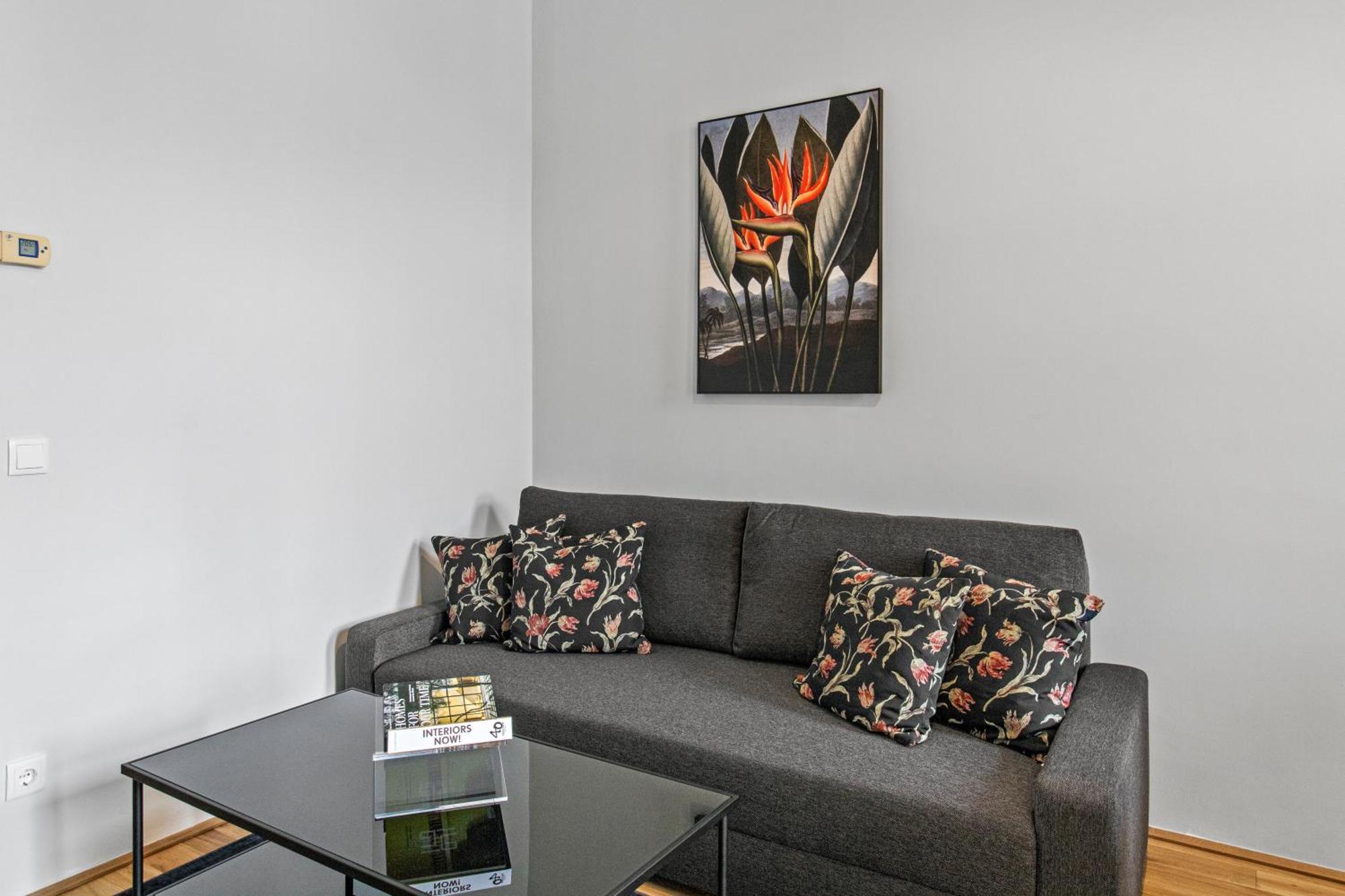 Balcony Apartment, 4 Min To U3 Zipperer Strasse فيينا المظهر الخارجي الصورة