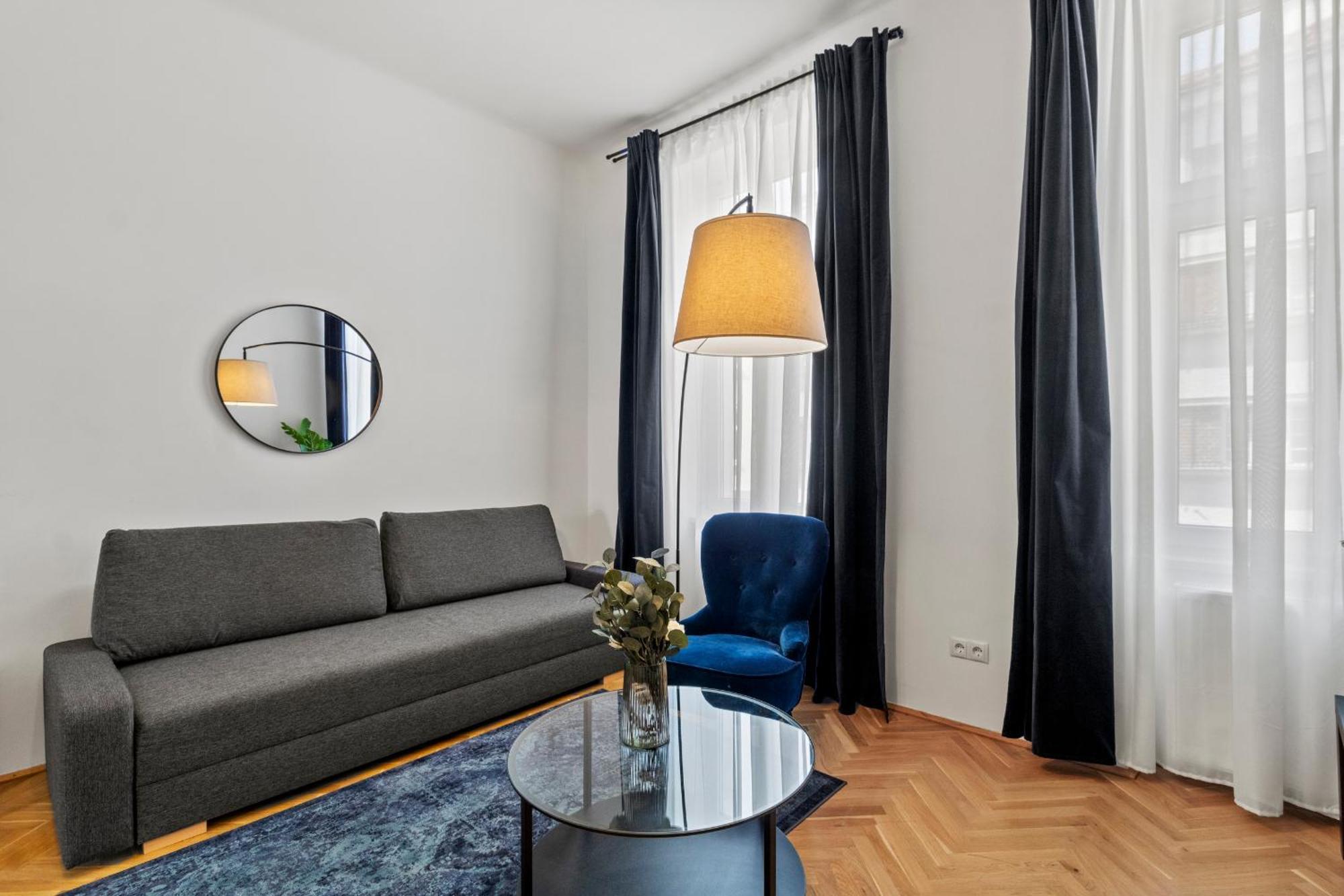 Balcony Apartment, 4 Min To U3 Zipperer Strasse فيينا المظهر الخارجي الصورة